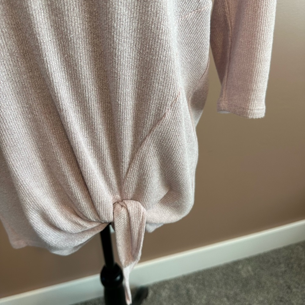 Express tie front 3/4 sleeve - Picture 3 of 6
